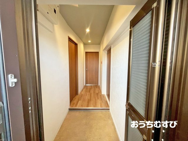 守山区森孝西住宅1号棟 8階の玄関