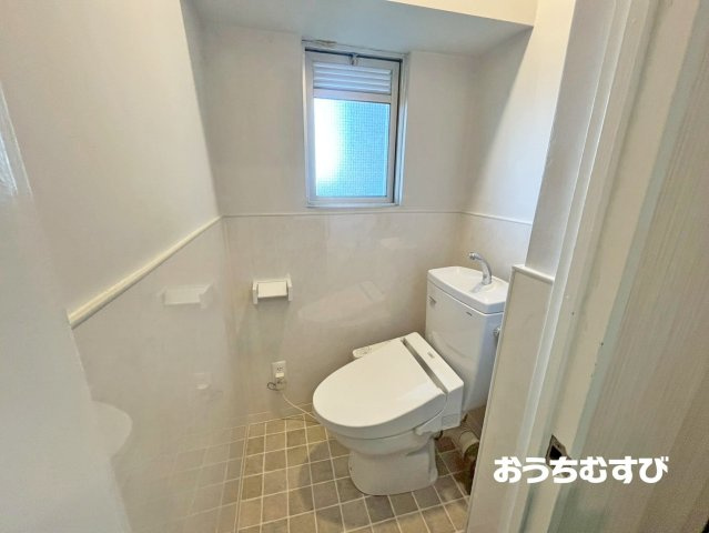 守山区森孝西住宅1号棟 8階のトイレ
