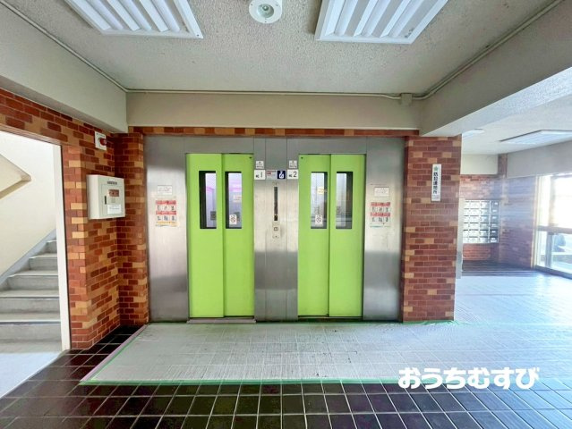 守山区森孝西住宅1号棟 8階のその他共用部分