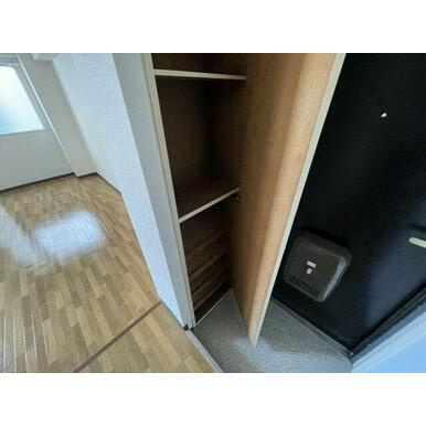ダイドーシティ芦屋2の玄関