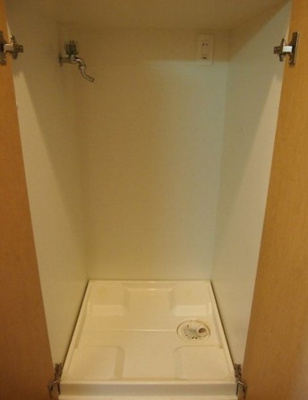 【その他】 | ルーブル野方弐番館 | 室内洗濯機置場。