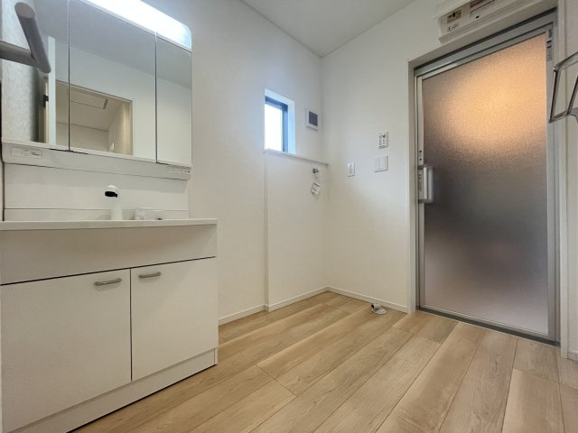 【脱衣所】 | 上里町嘉美第4   クレイドルガーデン　新築戸建　全8棟　5号棟