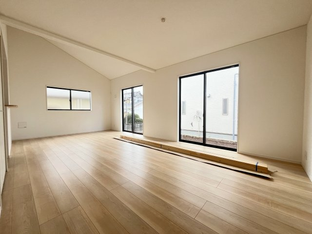 【居間・リビング】 | 上里町嘉美第4   クレイドルガーデン　新築戸建　全8棟　5号棟