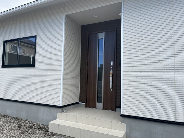 【玄関】 | 上里町嘉美第4   クレイドルガーデン　新築戸建　全8棟　5号棟