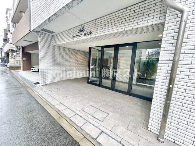 オルフェア西九条のエントランス