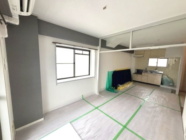 メープル御影中町の居間・リビング