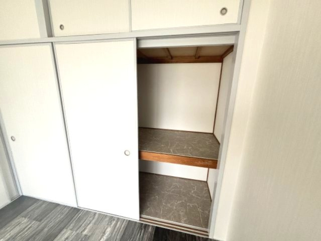 メープル御影中町の収納
