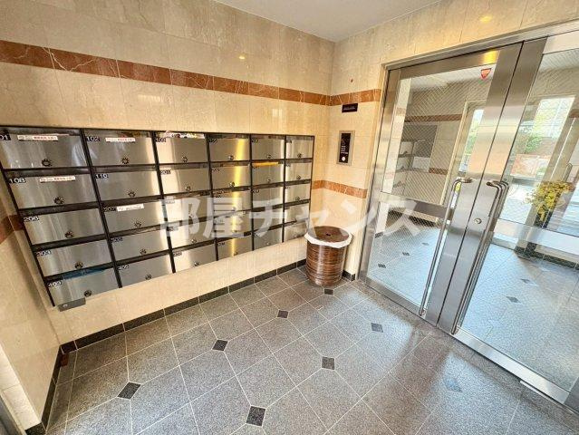 BASIC 2000のエントランス