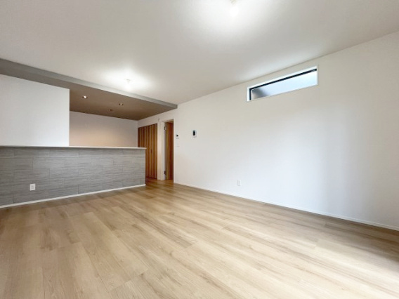 『八王子市新築戸建て』八王子市元八王子町2-839【仲介手数料無料】の居間・リビング|～仲介手数料無料☆八王子ひなた不動産～　八王子市元八王子町　新築戸建て