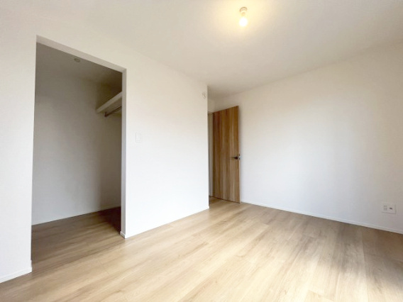 『八王子市新築戸建て』八王子市元八王子町2-839【仲介手数料無料】の洋室|～仲介手数料無料☆八王子ひなた不動産～　八王子市元八王子町　新築戸建て