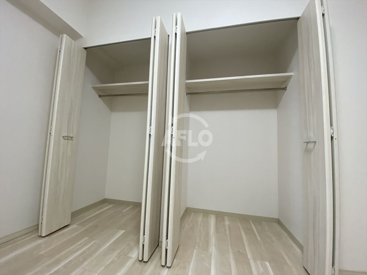 プレジオ本町の収納|プレジオ本町　クローゼット