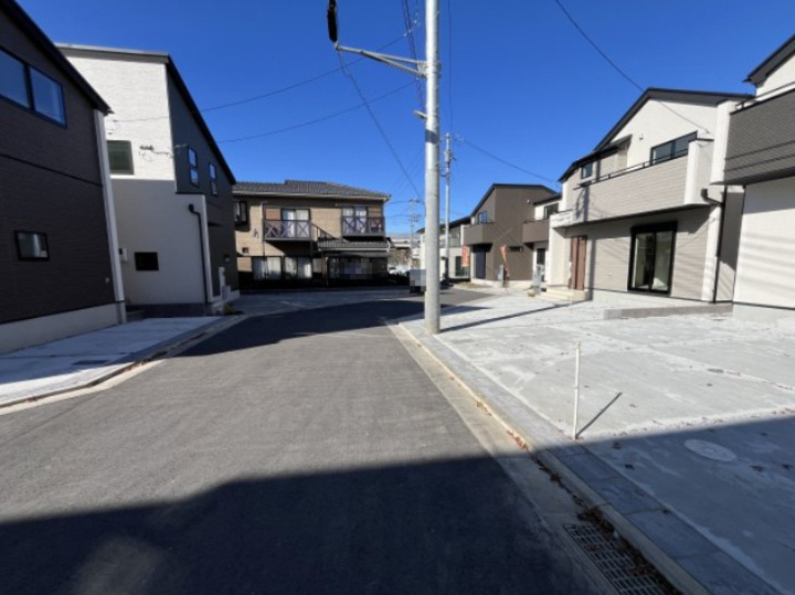 祝　成約済み　八王子市　元八王子町　新築戸建ての前面道路含む現地写真|～仲介手数料無料☆八王子ひなた不動産～　八王子市元八王子町　新築戸建て