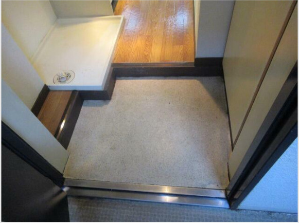 パープルハイムの玄関