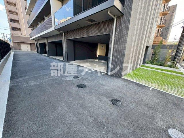 メイクスアート名駅南Ⅳの駐車場
