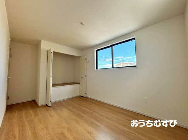 守山区西城3期(全4棟) の洋室