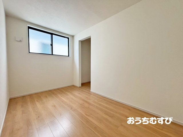 守山区西城3期(全4棟) の洋室