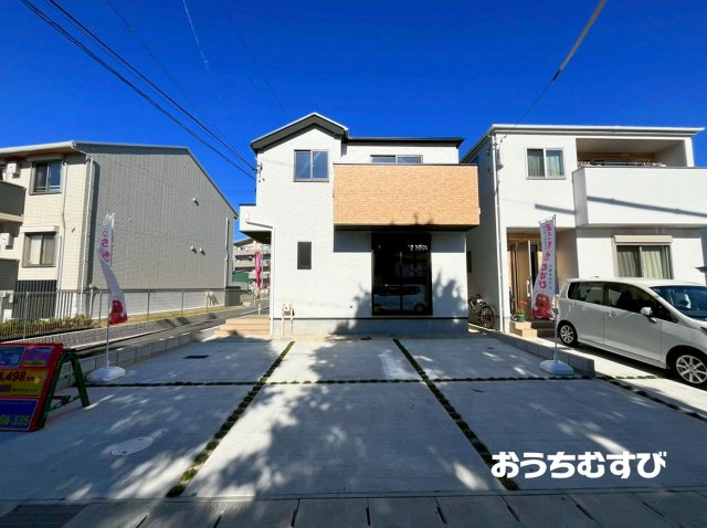 守山区西城3期(全4棟) の前面道路含む現地写真