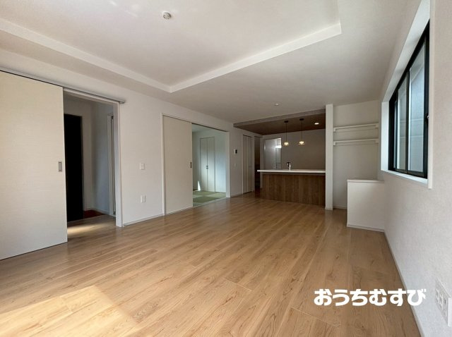 守山区西城3期(全4棟) の居間・リビング