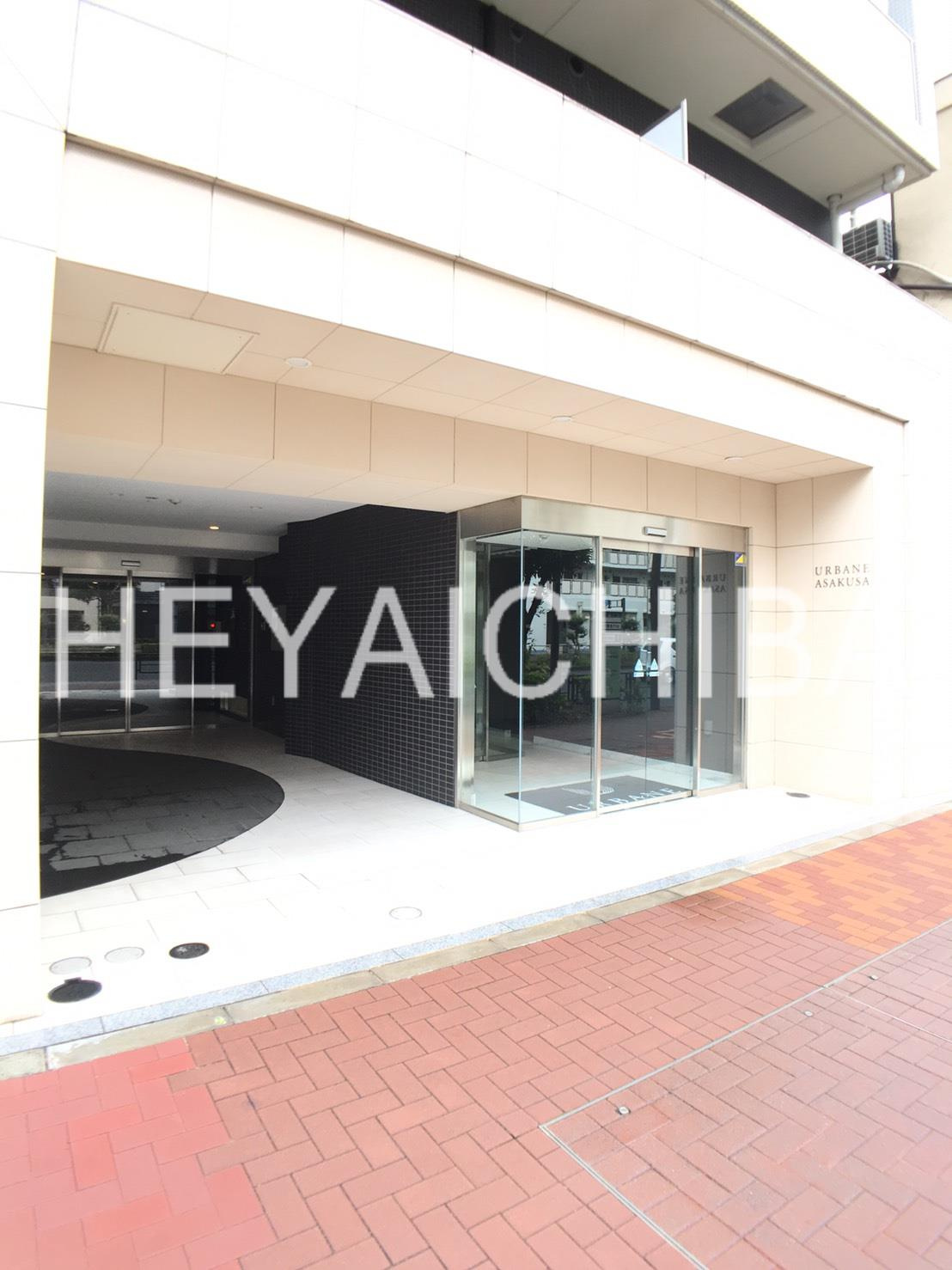 アーベイン浅草のエントランス