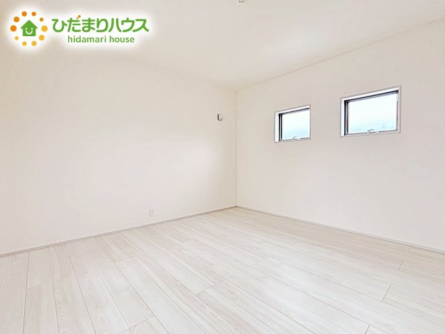 【寝室】 | 第1笠間市笠間　新築戸建　3号棟 | 気品のある柄のアクセントクロス♪寝室をおしゃれに演出してくれます(*^^*)