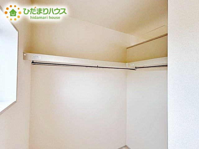 【収納】 | 第1笠間市笠間　新築戸建　3号棟 | 衣類だけでなく、キャリーバッグや衣類ボックスの収納も容易となる大型サイズで設計されたウォークインクローゼット。