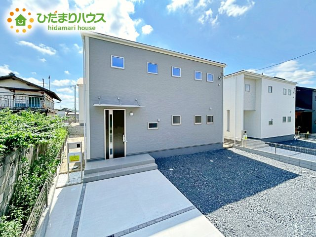 【外観】 | 第1笠間市笠間　新築戸建　3号棟 | 長年住んでも飽きの来ないモダンでシンプルな外観が特徴です