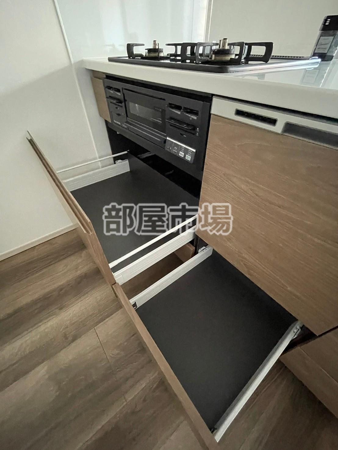 オーキッドレジデンス上野のキッチン|収納