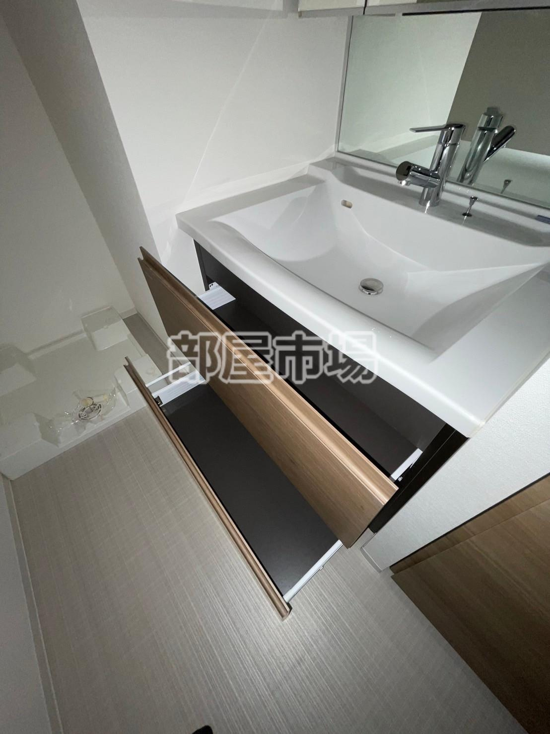 オーキッドレジデンス上野の洗面所|収納