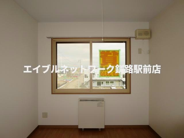 ビラ新釧路の居間・リビング