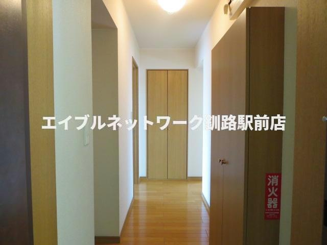 ビラ新釧路の玄関