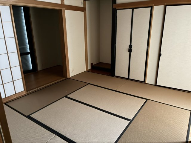 【和室】 | 瀬戸市西長根町／積水ハウス／フルリフォーム物件 | ２部屋の和室♪
二世帯住宅としても検討可能です。