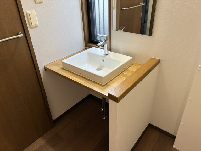 【独立洗面台】 | 瀬戸市西長根町／積水ハウス／フルリフォーム物件 | フルリフォーム済み物件！！
綺麗な内装・設備で
そのまま住むことができます♪