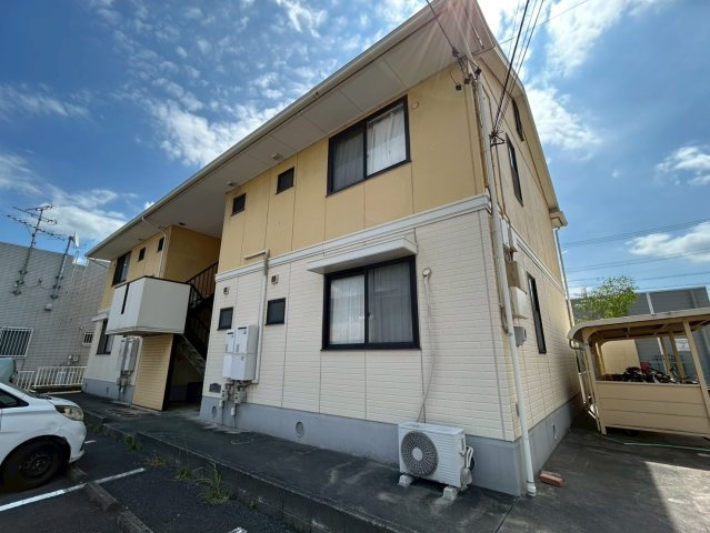 西尾市伊藤５丁目のアパートの外観