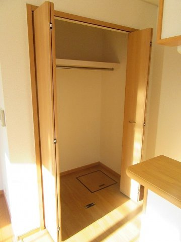 コンフォート幸町の収納