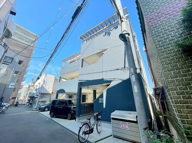 アーデル2の外観