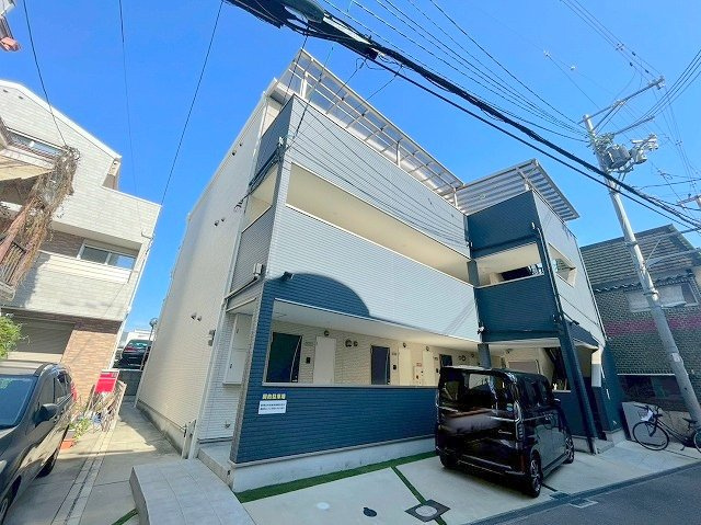 アーデル2の外観