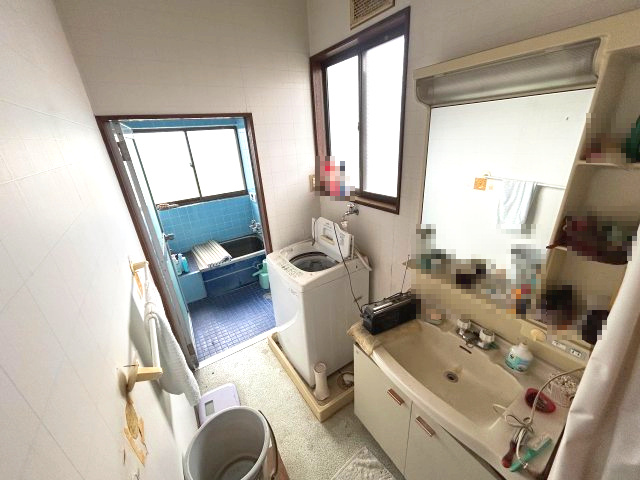 前橋市橋鼻毛石　中古戸建ての脱衣所