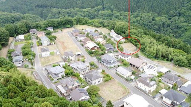 桐生市黒保根町ひまわり団地土地の前面道路含む現地写真