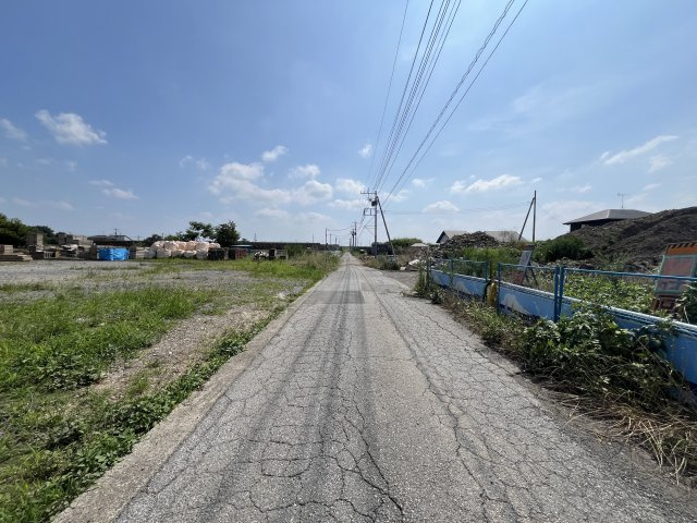 大泉町 古海土地の前面道路含む現地写真|西道路