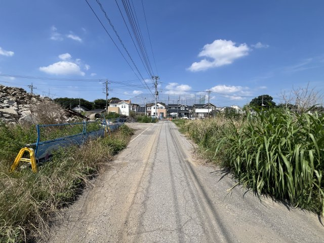大泉町 古海土地の前面道路含む現地写真|西道路