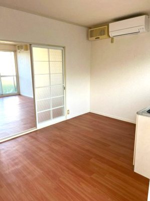 【居間・リビング】 | フラワーハイツ