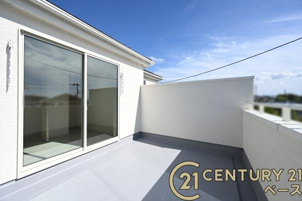 リーブルガーデン中町 １号棟 ／新築一戸建のバルコニー|■現地撮影写真■日当たりのよい広々としたバルコニー！洗濯物もよく乾きます！