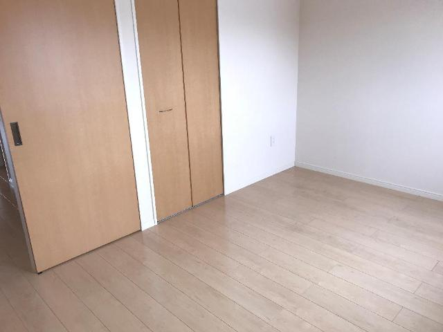 ユニヴァリィ　コンフォルトの寝室|寝室