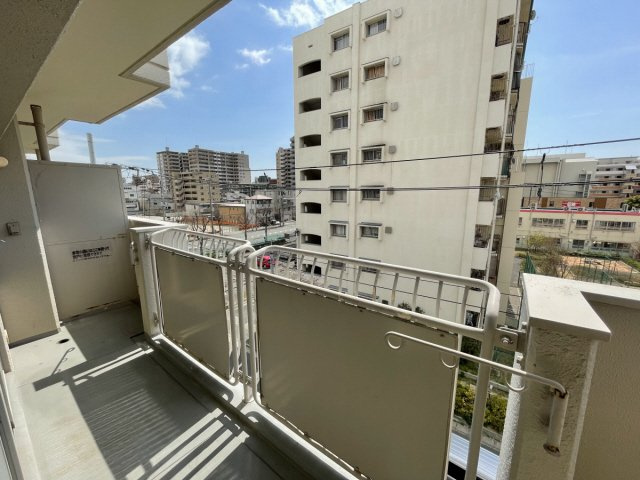 メゾン本山のバルコニー