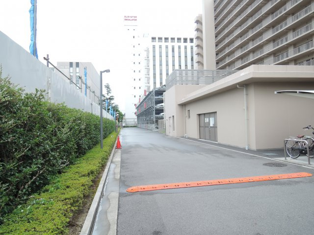 ライオンズ茨木ニューシティB街区（分譲）の駐車場