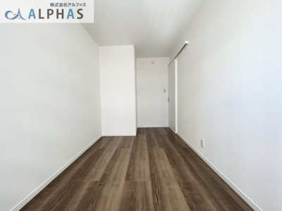 【洋室】 | 神戸市兵庫区金平町一丁目　新築戸建 | 3階洋室約5.4帖♪