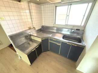 【キッチン】 | ロイヤルクレイン佐古