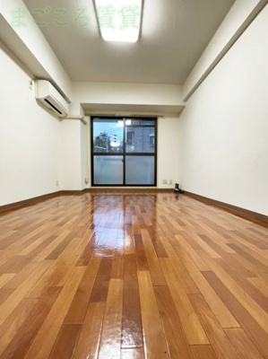 【居間・リビング】 | パークサイドピクチャー西心斎橋