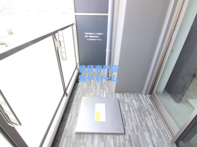 グランパシフィックPINE Luxeのバルコニー|陽当たり良好なバルコニーです