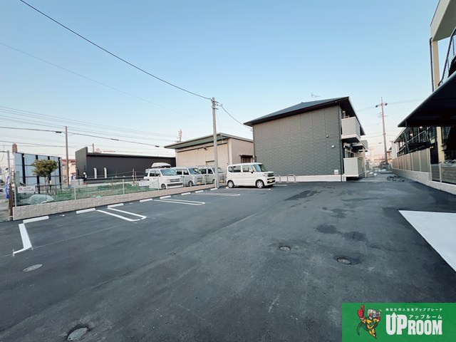 カーサ カンナの駐車場